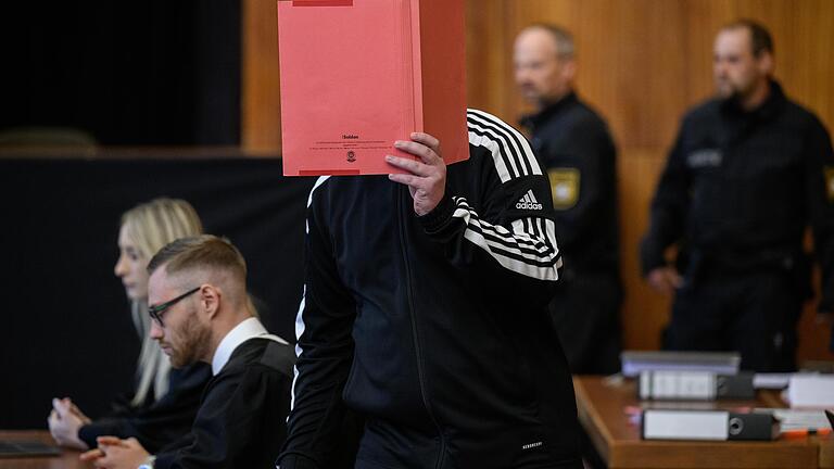 Am dritten Verhandlungstag vor der Großen Jugendkammer des Landgerichts Schweinfurt kam ein Sachverständiger zu Wort, der den 19-jährigen Angeklagten als voll schuldfähig einschätzte.