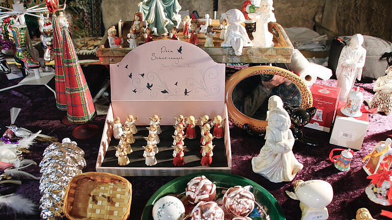 Weihnachtsmarkt im Heimatspielhaus Münnerstadt       -  Weihnachtsmarkt im Heimatspielhaus Münnerstadt.