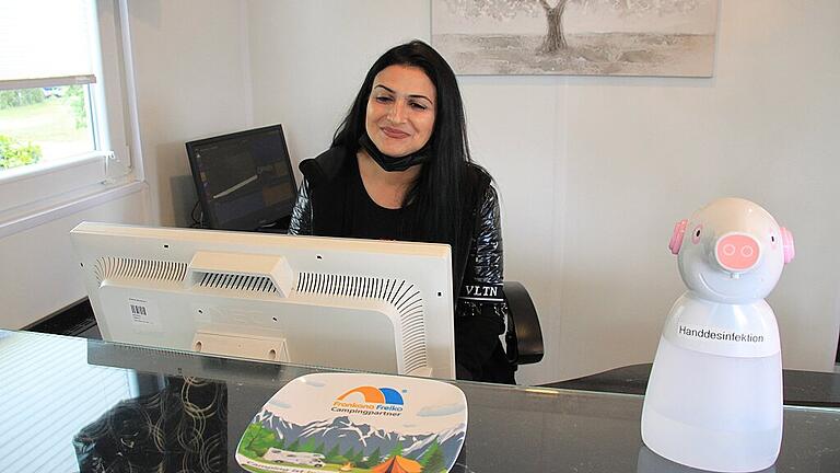 Neda Hartmann hat alle Hände voll zu tun. Die Anfragen der Kunden übersteigen bei weitem die Kapazitäten.