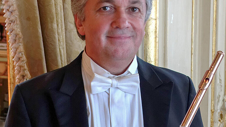 Flötist Thomas Richter beim Cape Classic Jubiläum - Flötist Thomas Richter kommt mit zwei Ensembles zum Cape-Classic-Jubiläum. Flötist Thomas Richter beim Cape Classic Jubiläum - Flötist Thomas Richter kommt mit zwei Ensembles zum Cape-Classic-Jubiläum.