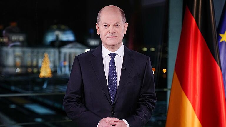 Bundeskanzler Olaf Scholz (SPD) lehnte es in seiner Neujahrsansprache einmal mehr ab, von einer Spaltung des Landes zu sprechen.