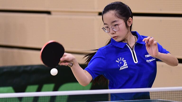 Koharu Itagaki (im Bild) hat bei der deutschen U15-Meisterschaft in Wiesbaden zwei Titel gewonnen. Koharu Itagaki (im Bild) hat bei der deutschen U15-Meisterschaft in Wiesbaden zwei Titel gewonnen.
