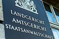 Das Landgericht Schweinfurt hat eine 28-Jährige wegen Mordes an ihrem drei Monate alten Baby zu einer lebenslangen Freiheitsstrafe verurteilt.