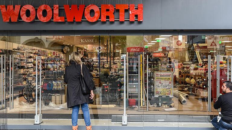 Seit 1957 ist Woolworth schon in Würzburg. Nun öffnen sich die Pforten am Donnerstag wieder nach einem Totalumbau.