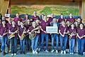 Der Musikverein Erbshausen-Sulzwiesen hat eine Spende über 2500 Euro bekommen. Sie wurde von Bankvorstand Franz-Josef-Hartlieb an den Vorsitzenden und Dirigenten Jörg Rath (Mitte) übergeben.