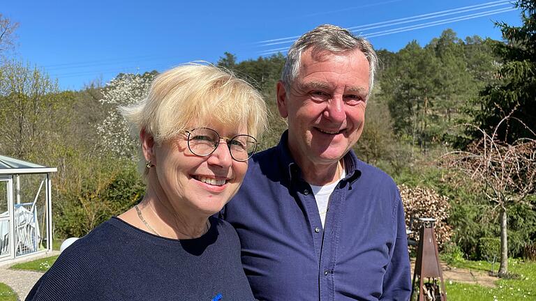 Aus der DDR nach Marktheidenfeld: Ilona und Volker Oswald und ihr Weg in ihre zweite Heimat. Aus der DDR nach Marktheidenfeld: Ilona und Volker Oswald und ihr Weg in ihre zweite Heimat.