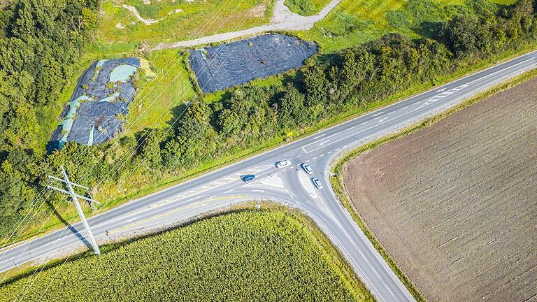 Seit die Abbiegespur gesperrt ist, sind an der Einmündung wesentlich weniger Unfälle passiert. Auch die Vorfahrtsregelung wurde geändert.