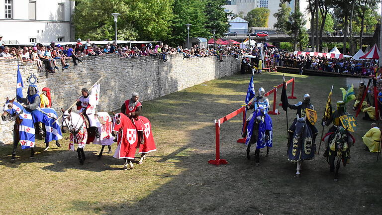 Am 17. und 18. September findet in diesem Jahr erneut das Mittelalterfest an der alten Stadtmauer statt. Am 17. und 18. September findet in diesem Jahr erneut das Mittelalterfest an der alten Stadtmauer statt.