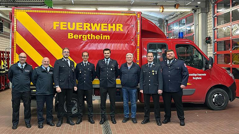 Die Freiwillige Feuerwehr Bergtheim hat neue Kommandanten (von links): Sven Hoveling, Markus Fleder, Markus Oestreicher, Christian Witt, Johannes Oestreicher, Konrad Schlier, Roland Keller und Daniel Prozeller.