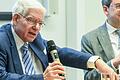 Engagierter Streiter: Josef Schuster, der Präsident des Zentralrats der Juden in Deutschland, diskutierte an der Universität Würzburg. Rechts im Bild ist Gastgeber Professor Peter Hoeres.