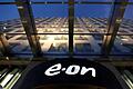 Eon       -  Der Eingang der Zentrale des Energiekonzerns Eon in Düsseldorf. Foto: Martin Gerten / Archiv