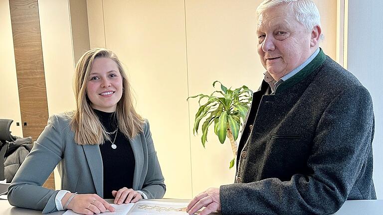 Für weitere drei Jahre wurde bei der Zusammenkunft in Saal der Kreishandwerksmeister Bruno Werner (Unterweißenbrunn) in seinem Amt bestätigt. Vorgestellt hat er mit Regina Reder die neue Geschäftsführerin der Kreishandwerkerschaft Rhön-Grabfeld.