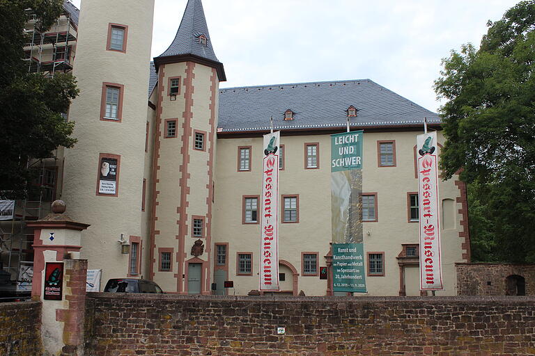 Ins 14. Jahrhundert reichen die Ursprunge der einstigen Residenz der Grafen von Rieneck zurück.&nbsp;