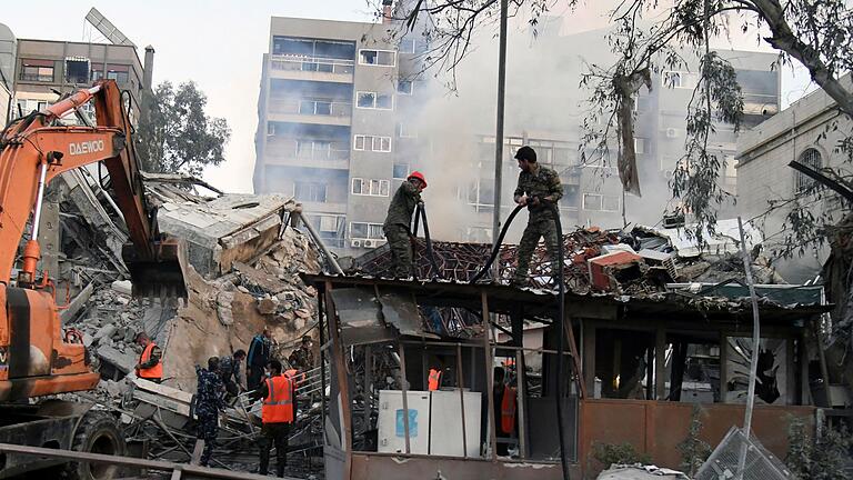 Explosion in Damaskus.jpeg       -  Völlig zerstört: das Gebäude der iranischen Konsularabteilung in Damaskus.