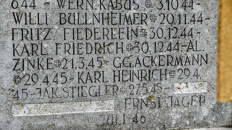 Der Name des KZ-Artztes Eduard Wirths wurde mittlerweile vom Kriegerdenkmal in Geroldshausen entfernt. Ein Hinweistext soll nun erklären, warum.&nbsp;