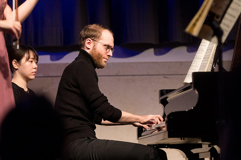  Jonas Gleim (Klavier) Jonas Gleim (Klavier)