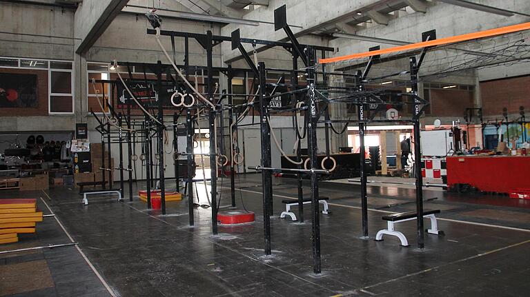 CrossFit in der Posthalle: Die Sportler trainieren hier sämtliche Fitnessdisziplinen.
