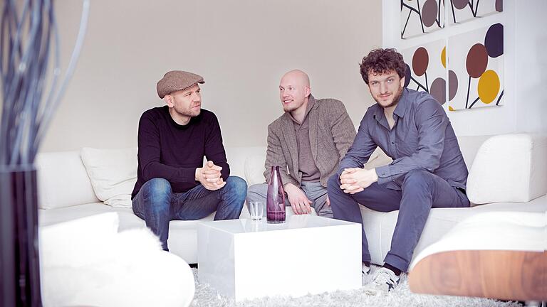 Das Kraef-Krajenski-Gall-Trio groovt beim Crossover-Benefizkonzert im Würzburger VCC rund um die Hammond-Orgel.