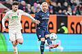 Elvis Rexhbecaj       -  Traf für den FC Augsburg:  Elvis Rexhbecaj (l).