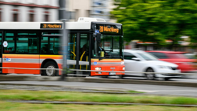 Symbolbild: Bus in Würzburg Symbolbild: Bus in Würzburg