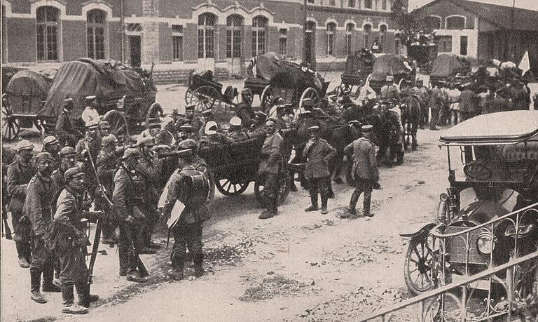 Ein deutscher Verwundetentransport in Französisch-Lothringen. Ein deutscher Verwundetentransport in Französisch-Lothringen.