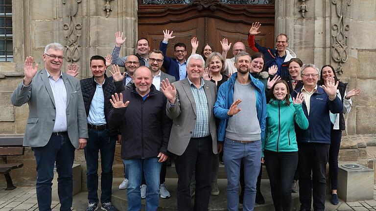 An der Schule für Dorf- und Flurentwicklung in Klosterlangheim fand ein Evaluierungsworkshop statt. An der Schule für Dorf- und Flurentwicklung in Klosterlangheim fand ein Evaluierungsworkshop statt.