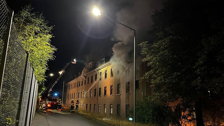 Zu einem Brand in der Gemeinschaftsunterkunft in der Veitshöchheimer Straße ist es in der Nacht zum Donnerstag gekommen.