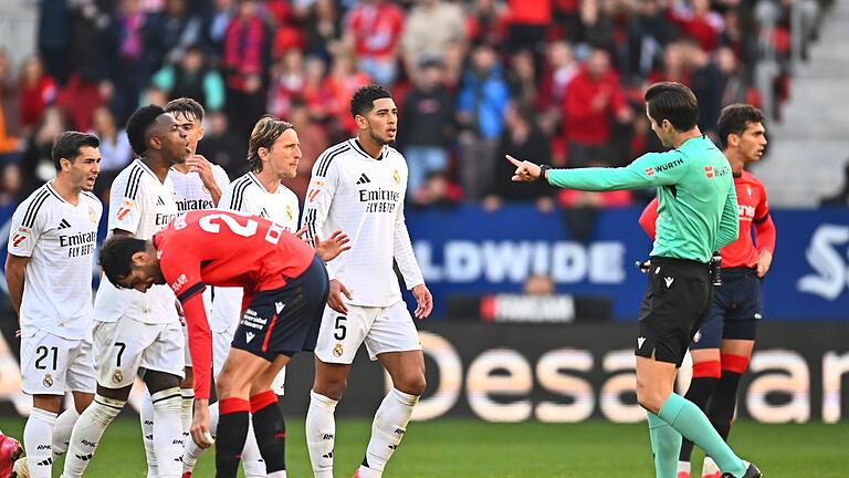CA Osasuna - Real Madrid - Jude Bellingham sorgte für einen Aufreger. CA Osasuna - Real Madrid - Jude Bellingham sorgte für einen Aufreger.