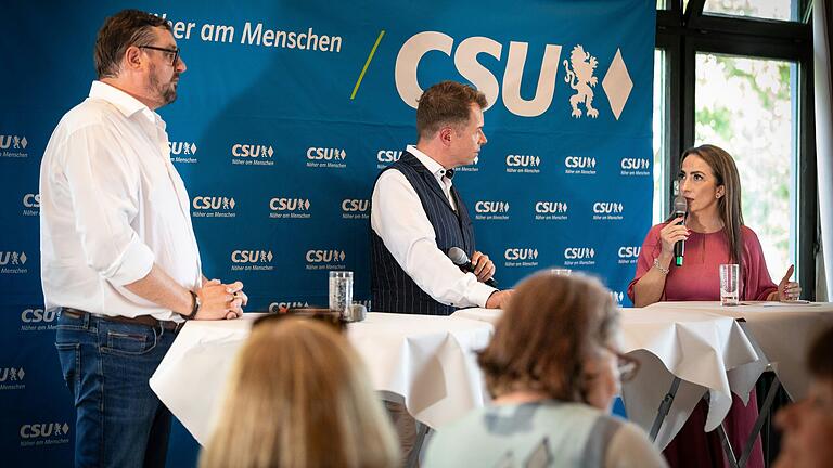 Hülya Düber und Marc Zenner bewerben sich beide als CSU-Direktkandidaten für den Bundestag. In vier Regionalkonferenzen stellen sie sich vor. Die erste fand am Mittwoch in Bergtheim statt.&nbsp;