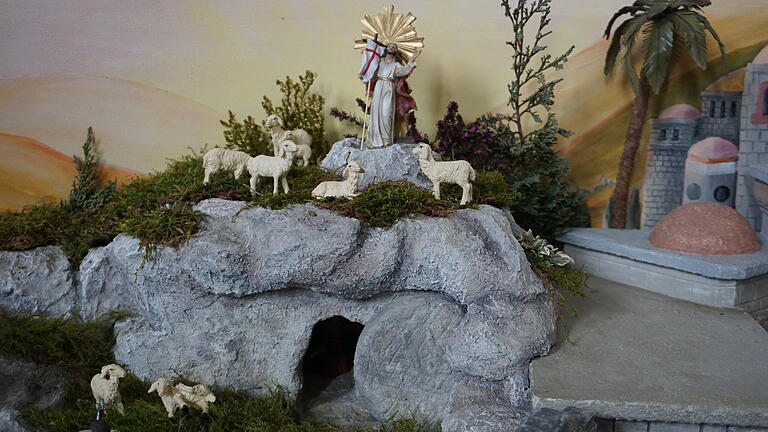 Am Ende ist Grab leer und Jesus steht als Sieger über Leben und Tod auf. Am Ende ist Grab leer und Jesus steht als Sieger über Leben und Tod auf.