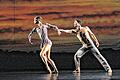 Zwischen klassischem Ballett und modernem Tanz: Die niederländische Compagnie &bdquo;Introdans&ldquo; stellt sich erstmals am Theater der Stadt Schweinfurt vor.