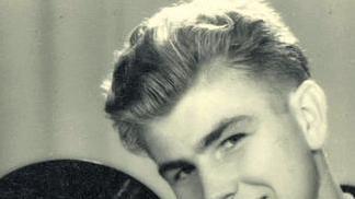 Plattenstar: der Oberwerrner Joachim Rausch 1962 mit seinen drei produzierten Vinylplatten.