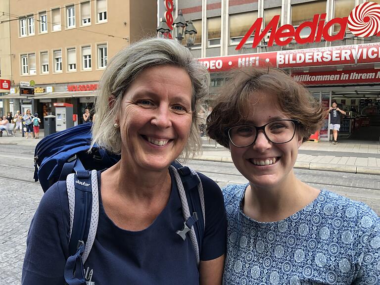 Ursula und Marie Heydler könnten auf das Silvesterfeuerwerk verzichten.