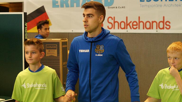 Darko Jorgic (Mitte), einst beim TSV Bad Königshofen, spielt für den 1. FC Saarbrücken Tischtennis.