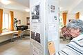 Reproduktionen von Bildern, alten Dokumente, Zeitungsartikeln: Die Ausstellung 'Vergissmeinnicht' erinnert im Rahmen der Unterfränkischen Kulturtage an die jüdische Geschichte in Oberlauringen.
