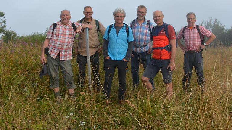 Am Gipfel angekommen. Die Gruppe mit&nbsp; (von links) Georg Fischer, Robert Stranzel, Manfred Hagemann, Gerhard Klink, Richard Hartwig und Hartmut Fennel.