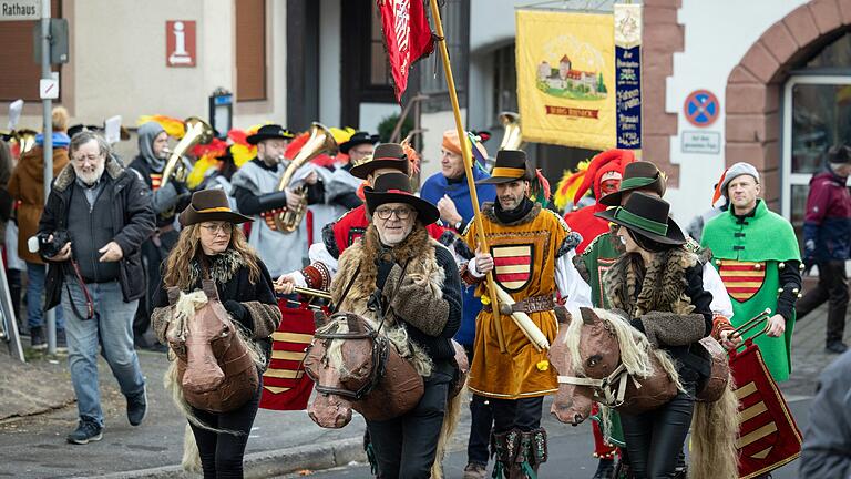 Am Samstag vor der Bundestagswahl wird ein großer Jubiläumszug durch die Rienecker Altstadt ziehen.