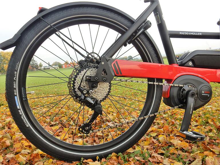 Bewährte Komponenten: Die Motorunterstützung kommt von Bosch, die Schaltung von Shimano. Bewährte Komponenten: Die Motorunterstützung kommt von Bosch, die Schaltung von Shimano.