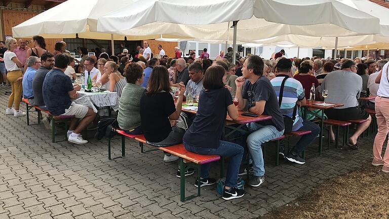 Das Mühlbacher Weinfest erfreute sich großer Beliebtheit bei Gästen von nah und fern.