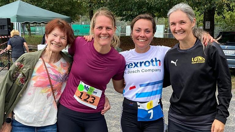 Auf dem Foto (von links): Ursula Vormwald, Karolin Koberstein, Katrin König, Teresa Meder.