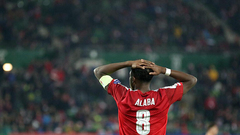 Rückschlag       -  David Alaba und seine Österreicher verloren gegen Irland mit 0:1. Foto: Lisi Niesner