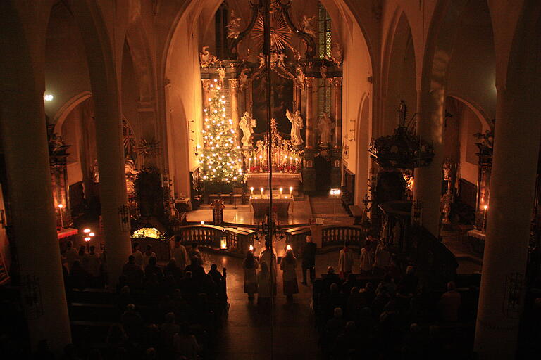 Botschaft der Weihnachtsgottesdienste: Mit dem Gottessohn kam die Liebe in die Welt Botschaft der Weihnachtsgottesdienste: Mit dem Gottessohn kam die Liebe in die Welt