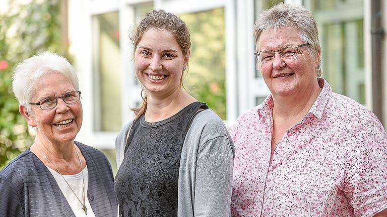 Knapp 100 Erstanfragen gab es allein in diesem Jahr bislang bei Solwodi in Bad Kissingen, fast täglich erreichen (v.l.) Schwester Daniela Kubiak, Veronika Richler und Leiterin Renate Hofmann mittlerweile Hilferufe von Frauen in Not.