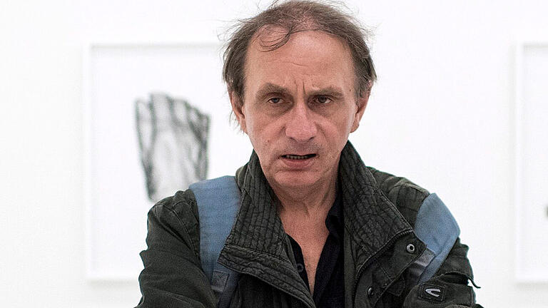 81090109 (1).jpg       -  Michel Houellebecq (hier im Jahr 2016): Der pornografische Film „Kirac 27“ mit ihm sorgt für Streit.