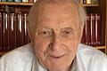 Berthold Scholz aus Lauda-Königshofen feiert am Dienstag, 24. März, seinen 95. Geburtstag. Vielen ist der Jubilär als Einzelhändler bekannt. Er führte von 1958 bis 1987 an verschiedenen Standorten in der Hauptstraße eine Drogerie.