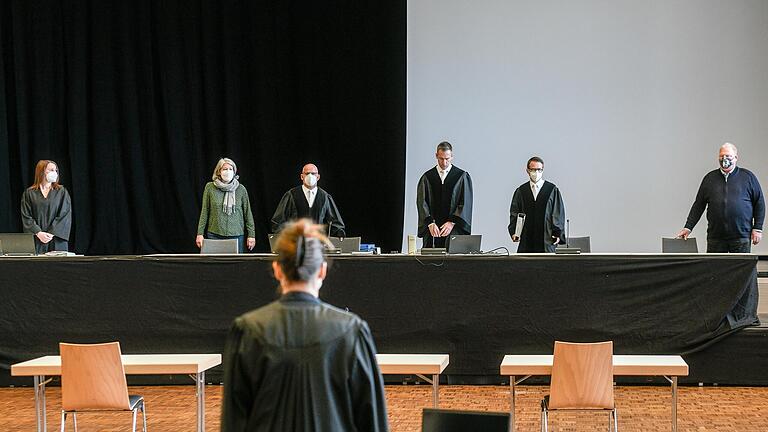 Im Prozess gegen den Messerangreifer von Würzburg tagt das Gericht unter anderem in den Mainfrankensälen in Veitshöchheim. Im Prozess gegen den Messerangreifer von Würzburg tagt das Gericht unter anderem in den Mainfrankensälen in Veitshöchheim.