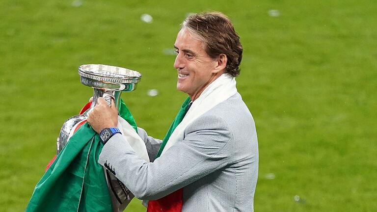 Roberto Mancini - Triumphierte 2021 in Wembley: Italiens Coach Roberto Mancini. Roberto Mancini - Triumphierte 2021 in Wembley: Italiens Coach Roberto Mancini.