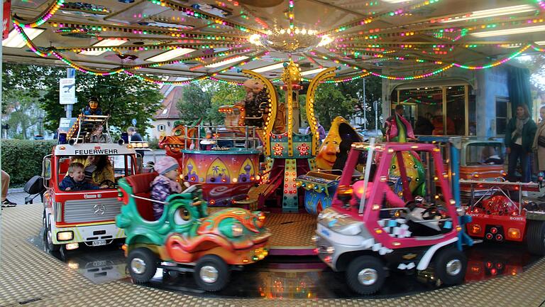 Beliebt wie eh und je – das Kinderkarussell.