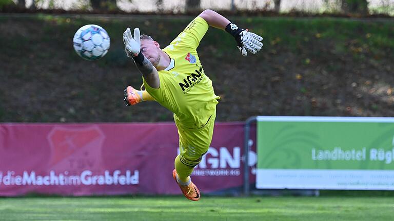 Steht offenbar vor einem Wechsel zum FC 05: Torhüter Lukas Wenzel vom TSV Aubstadt. Steht offenbar vor einem Wechsel zum FC 05: Torhüter Lukas Wenzel vom TSV Aubstadt.