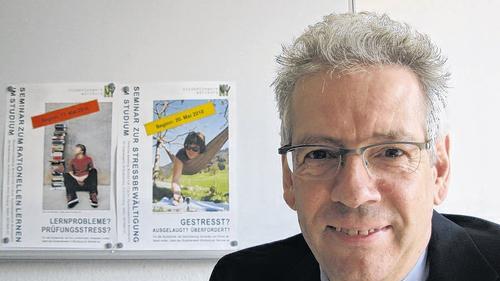 Hilfe seit 35 Jahren: Diplom-Psychologe Stefan Oschmann (59) berät Studierende in Lern- und Lebenskrisen.